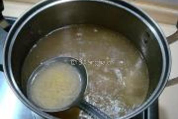 淮杞黄精炖乳鸽的做法图解10