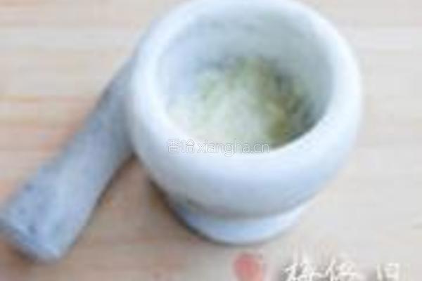 老油条拌黄瓜的做法图解1