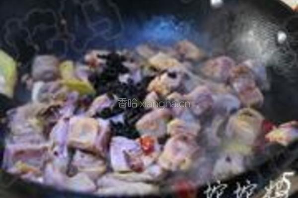 腊仔鸡烧干豆角的做法图解5