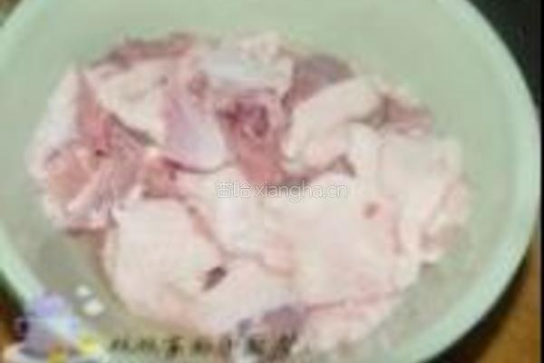 柚子酱炒鸭子的做法图解2