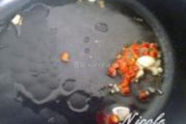 腊猪舌炒韭菜的做法图解2