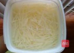 酸辣土豆丝的做法图解1