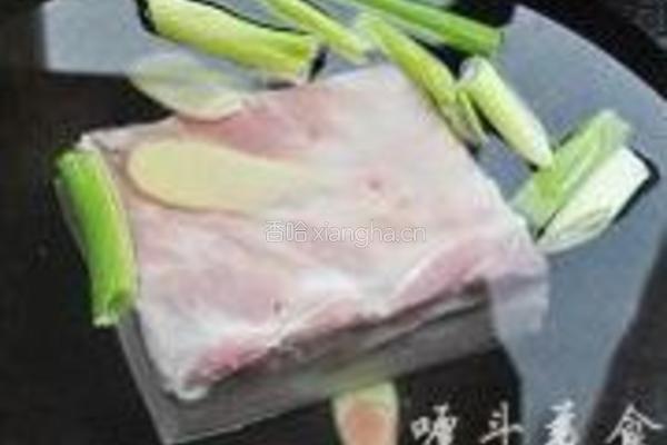 梅菜扣肉的做法图解1