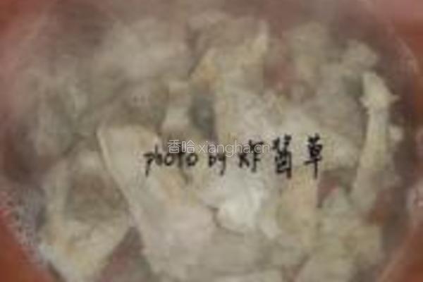 当归莲藕骨头汤的做法图解4