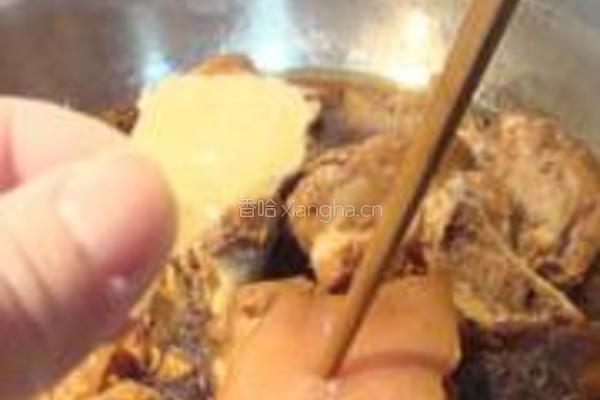 可乐话梅蹄膀的做法图解4