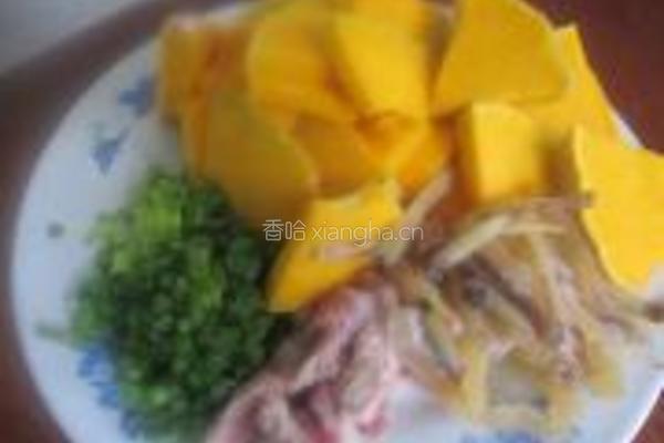 南瓜炒墨鱼干的做法图解3