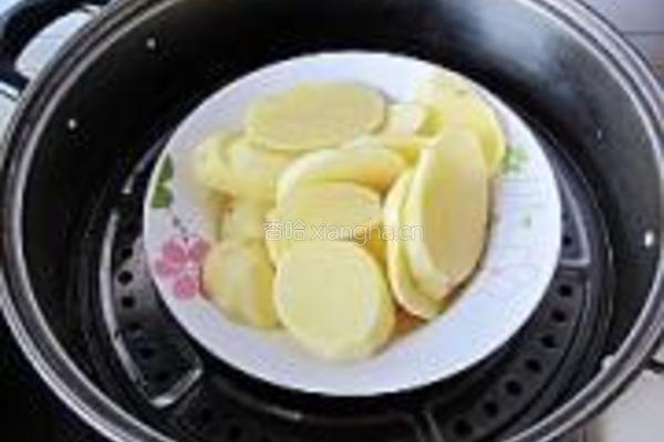 洋葱火腿土豆饼的做法图解2