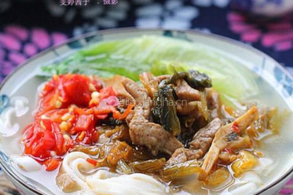 酸辣牛肉米粉