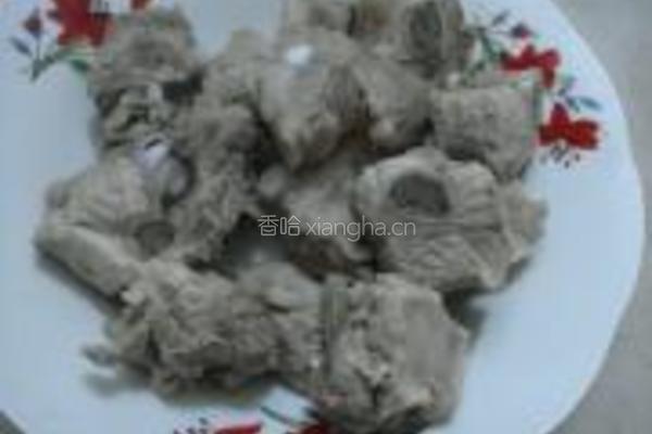 茭白红萝卜炖排骨的做法图解4