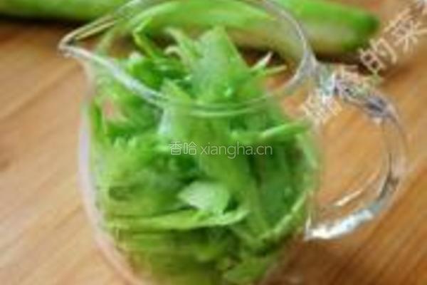蜂蜜凉渍苦瓜的做法图解3