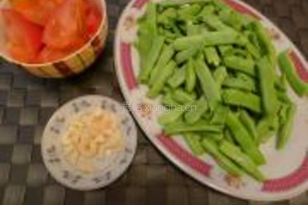 番茄焖扁豆的做法图解2