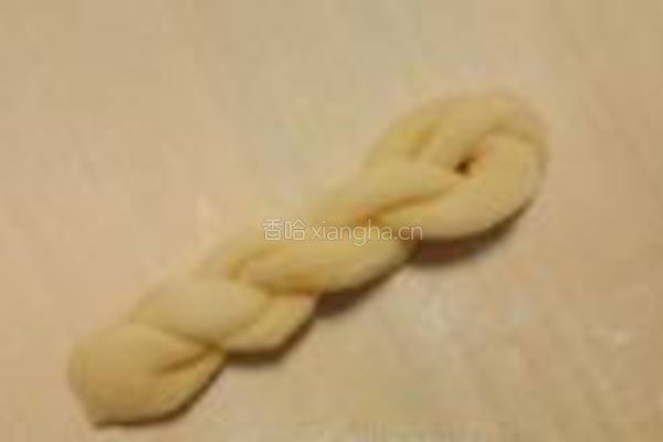 蜂蜜鸡蛋小麻花的做法图解10