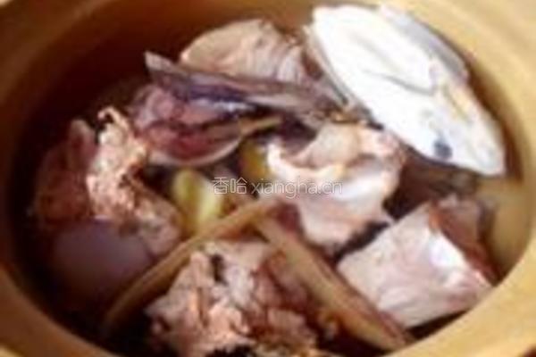 墨鱼干炖大骨的做法图解6