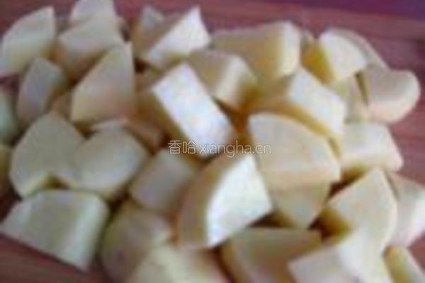 土豆四季豆烧鸡腿的做法图解2