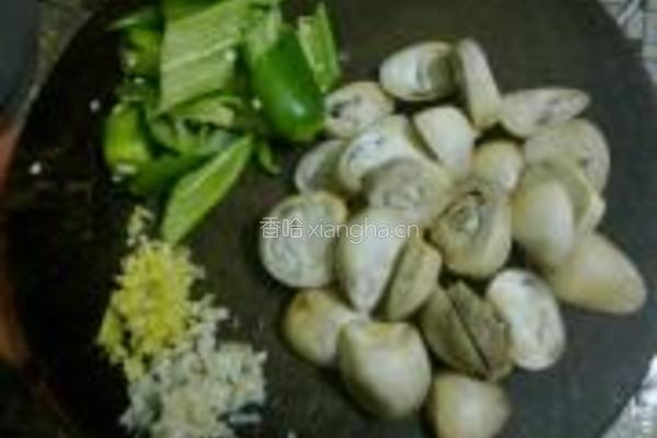 草菇荷兰豆的做法图解2
