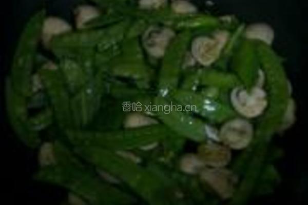 草菇荷兰豆的做法图解5