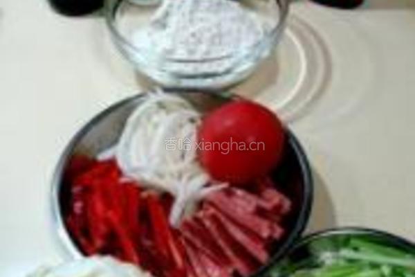 包菜炒面鱼的做法图解1