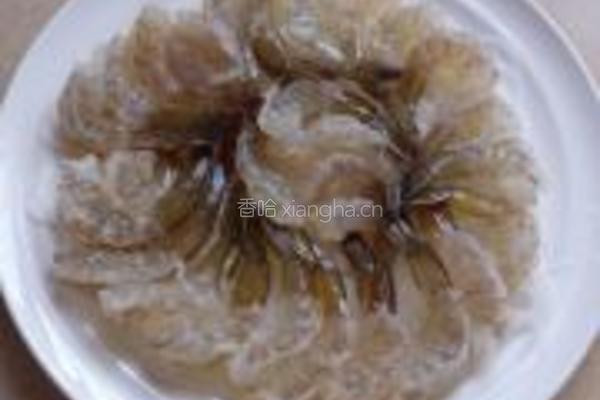 清蒸蒜蓉凤尾虾的做法图解2