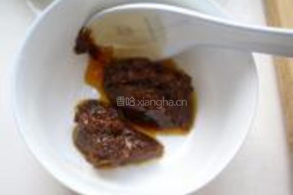 沙茶酱猪蹄的做法图解2