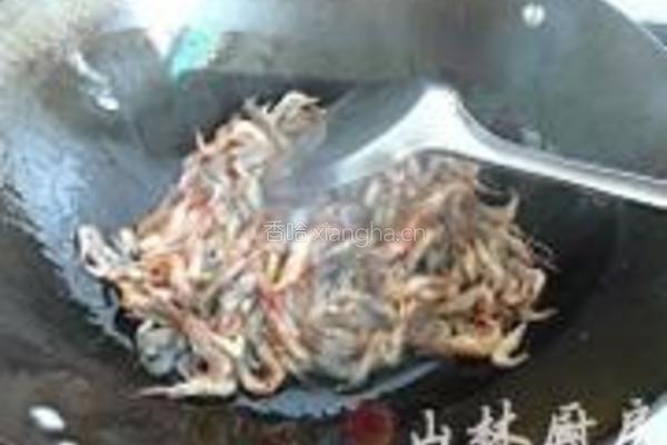 韭菜炒河虾的做法图解4