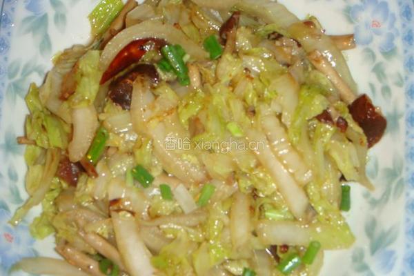 大白菜炒茶树菇