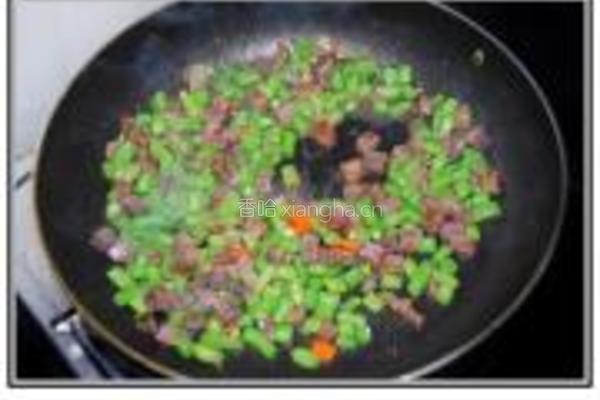 香肠豇豆粒的做法图解13