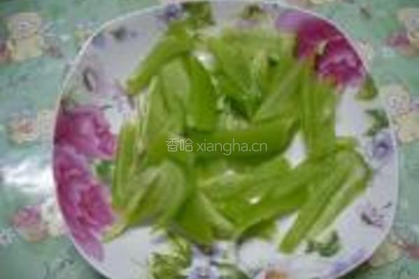 洋葱鸡蛋炒火腿的做法图解2