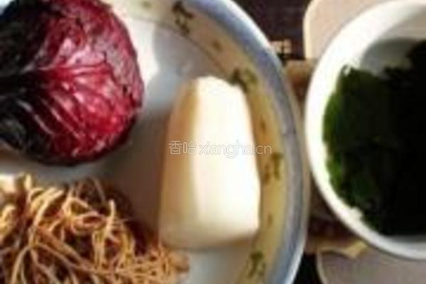 凉拌什锦菜的做法图解1