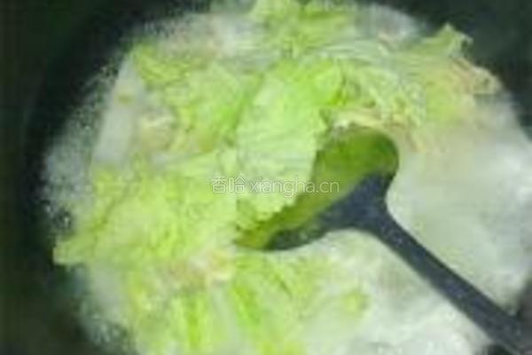 白菜千张鹌鹑蛋汤的做法图解5