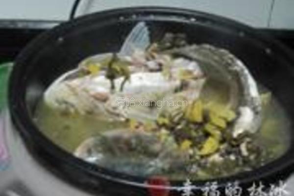 酸菜炖白鲢的做法图解6