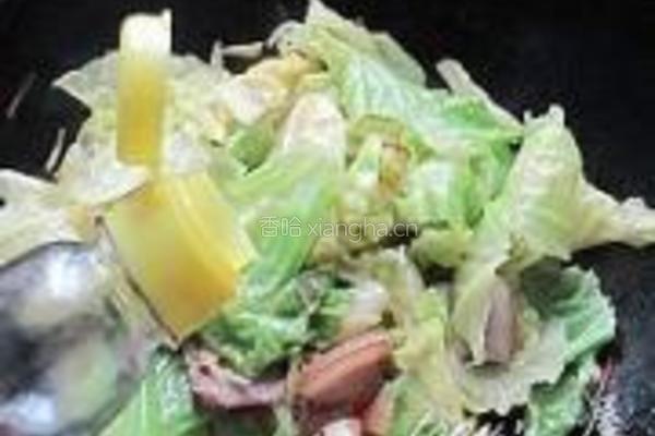 腊肉卷心菜的做法图解12