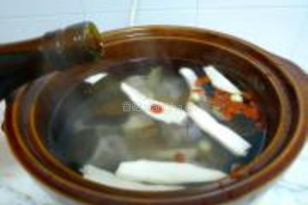淮山节瓜猪骨汤的做法图解7