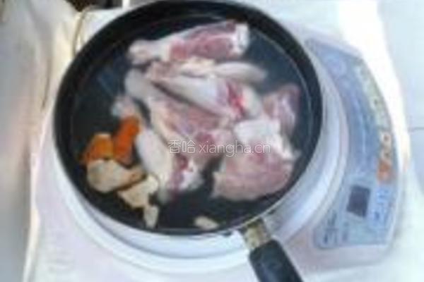 鸭腿炖豆角的做法图解2
