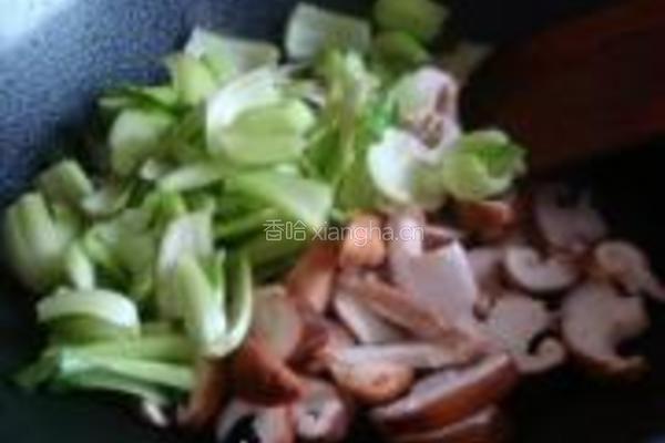 青菜炒年糕的做法图解3