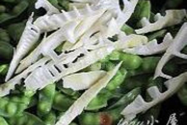 软荚豌豆炒春笋的做法图解12