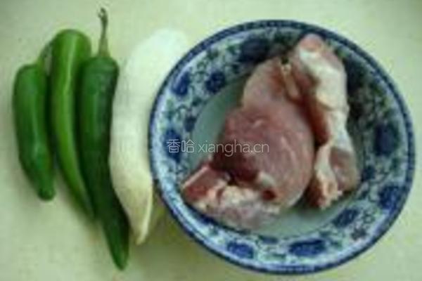 杏鲍菇炒肉丝的做法图解1
