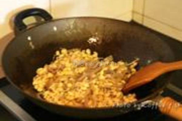 黄豆芽炒猪皮的做法图解7