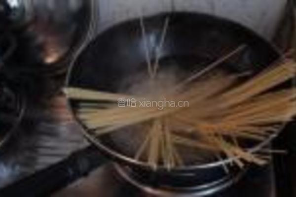意大利面的做法图解2