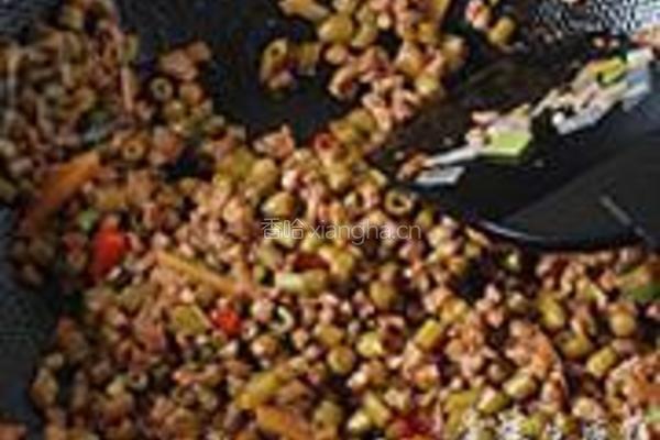 肉末酸豆角的做法图解4