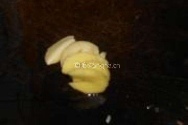 芹菜炒东风螺肉的做法图解3