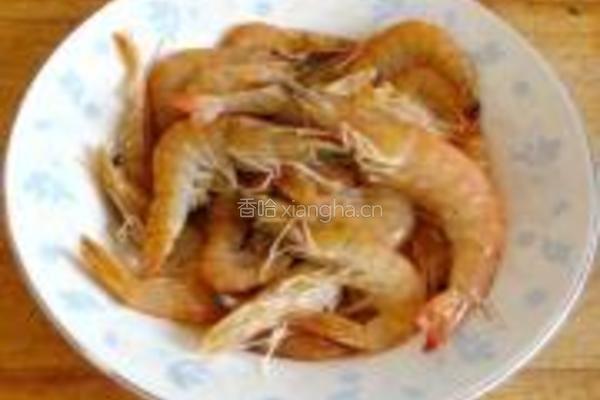 虾煮萝卜丝的做法图解1