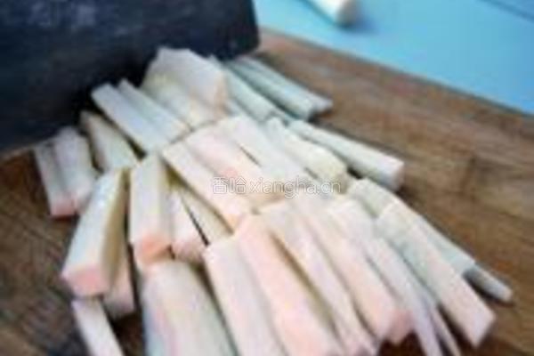 油焖茭白条的做法图解3