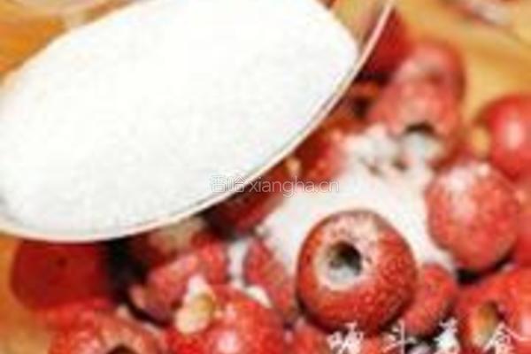桂花炒红果的做法图解2