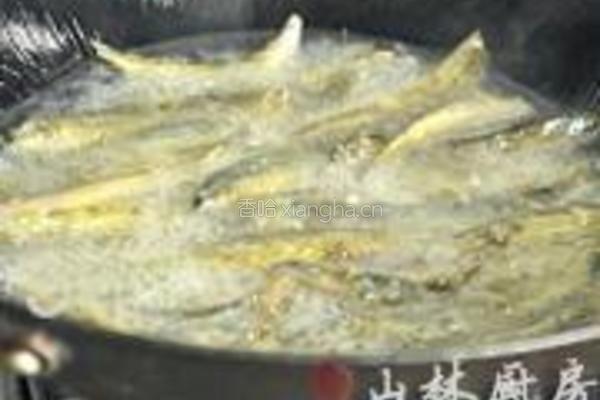 椒盐泥鳅的做法图解3