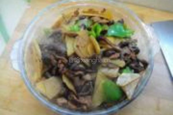 榛蘑土豆片的做法图解7