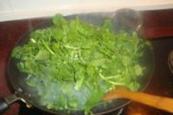 猪肉炒西洋菜的做法图解5