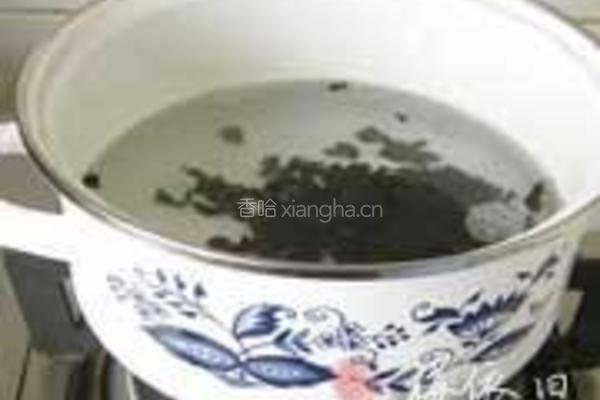裙带菜蛋花汤的做法图解1