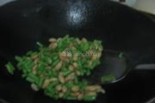 豇豆炒黄豆的做法图解4