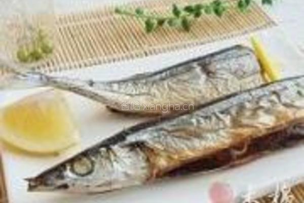 盐烤秋刀鱼的做法图解5