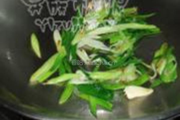 青蒜焖带鱼的做法图解7